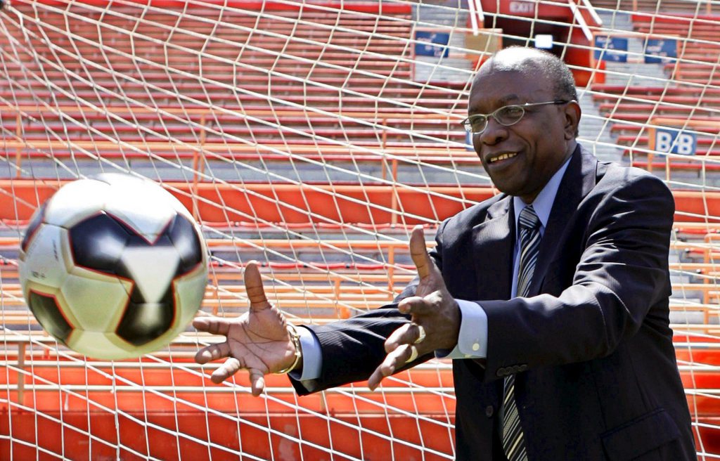 Jack Warner est un personnage sulfureux de la FIFA. Poussé à la démission en 2011, il accumule les dossiers à charge pour corruption.