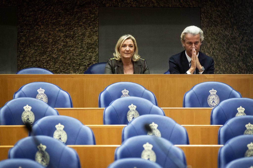 La leader du Front national Marine Le Pen participe à un débat à La Haye, Hollande, en vue des élections européenne.