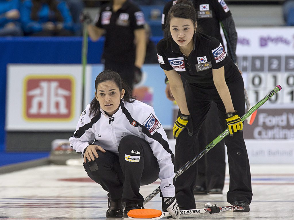 Binia Feltscher et Min-Ji Um en demi-finale du championnat du monde. 