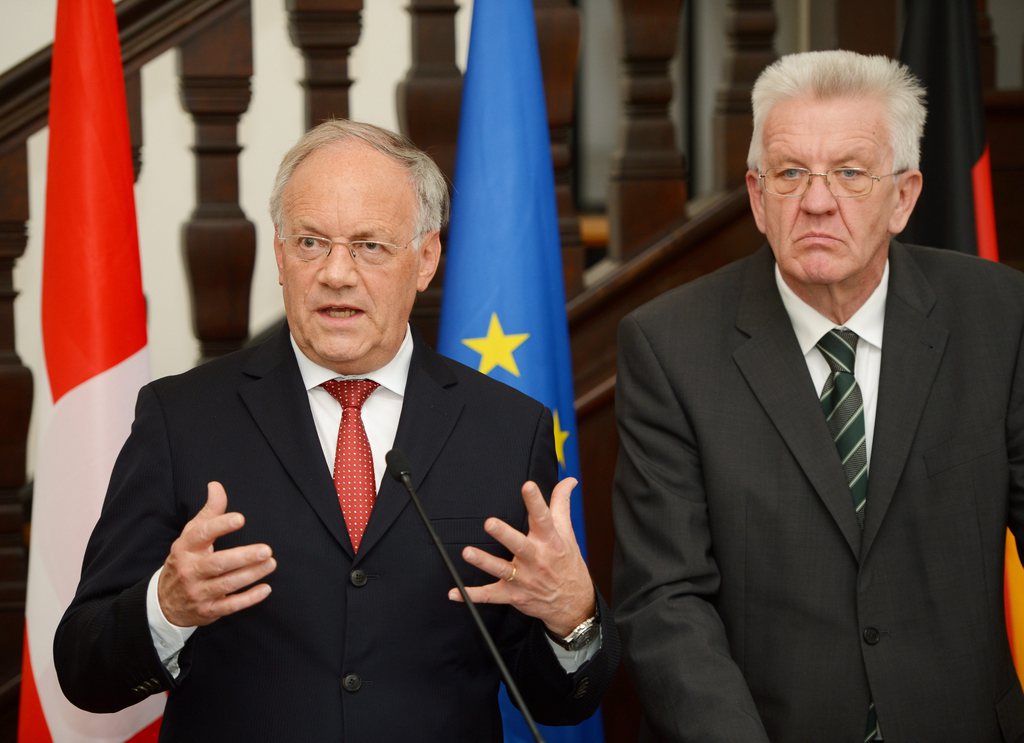 Le Conseiller fédéral Johann Schneider-Ammann et le ministre-président du Land du Bade-Wurtemberg Winfried Kretschmann savent tous deux que les relations germano-suisses sont importantes pour les deux pays.