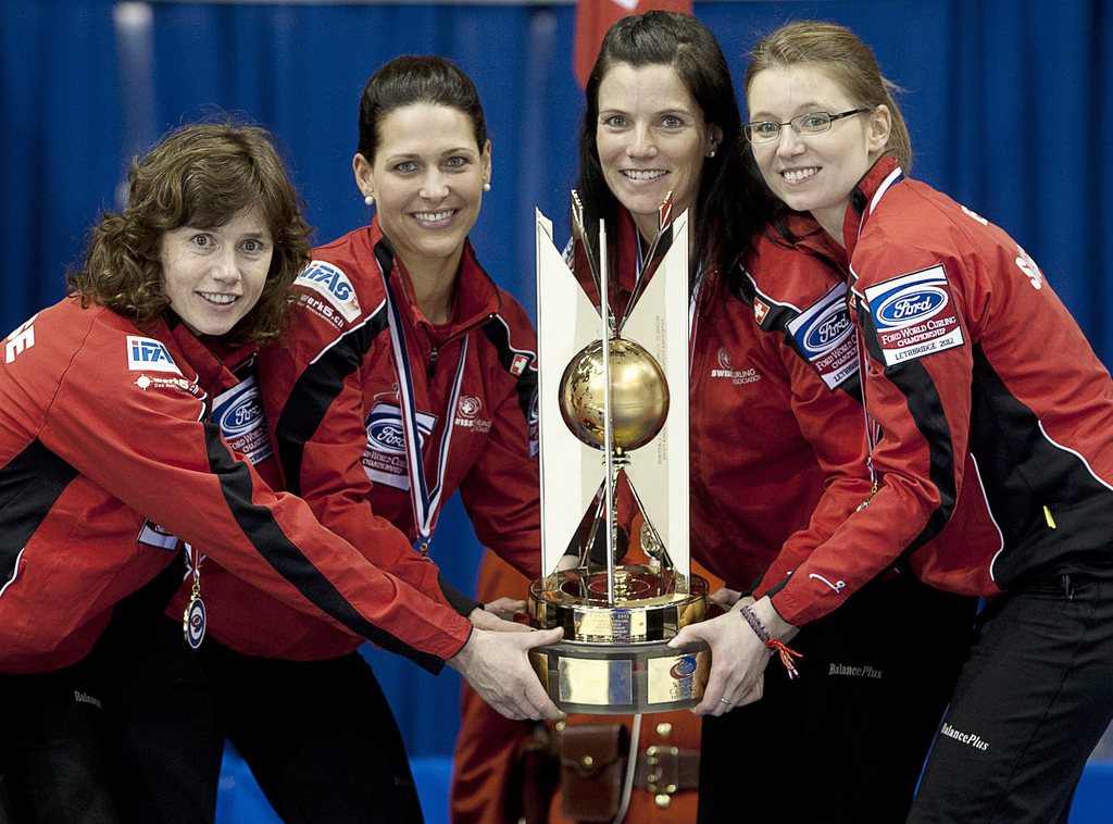 Les filles de l'équipe de Mirjam Ott, ici lors de son titre mondial en 2012, ont choisi de se consacrer dans un premier temps à leur vie de famille et à leur carrière.