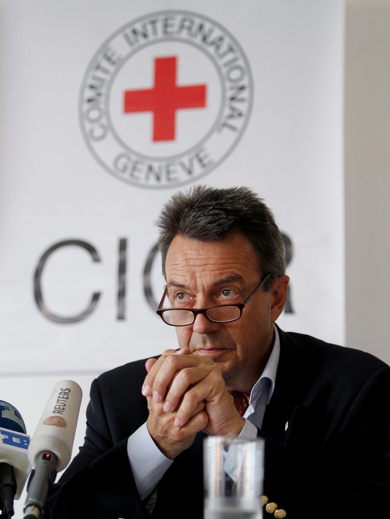 epa03584607 International Committee of the Red Cross, ICRC, President Peter Maurer speaks during a press conference in Bogota, Colombia, 14 February 2013. Maurer said the released of two kidnapped policemen by Colombian Revolutionary Armed Forces, FARC, was postponed.  EPA/Leonardo Munoz