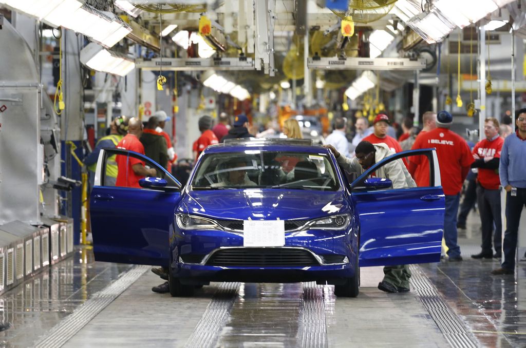 Ce nouveau rappel de Fiat Chrysler est intervenu peu après que General Motors a rappelé 8,23 millions de voitures.
