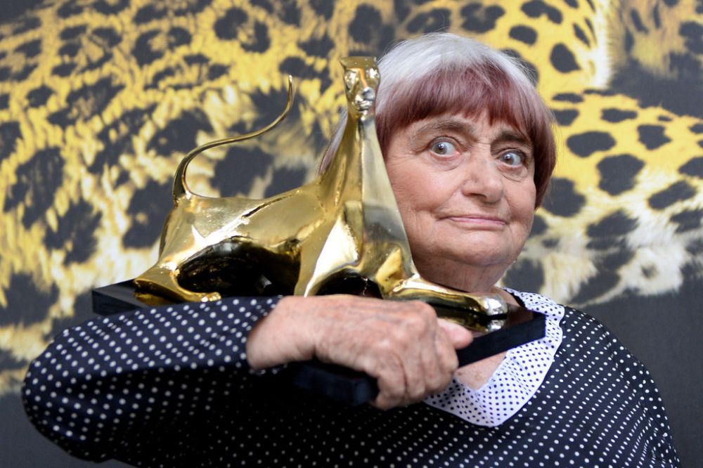 Agnès Varda est la deuxième femme à recevoir cette distinction après Kira Mouratova en 1994.
