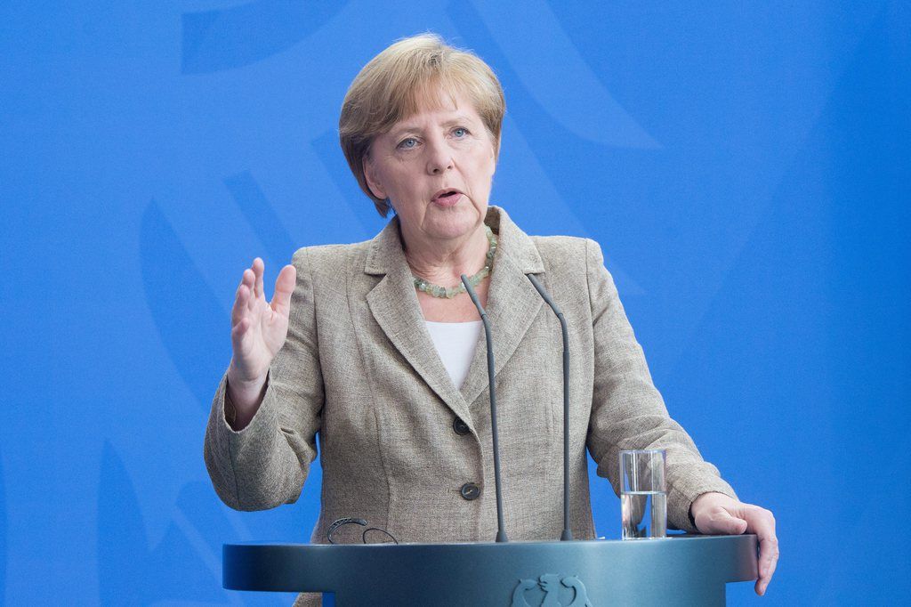 "Je crois que dans ces moments qui peuvent être très confus, il est décisif de pouvoir se faire confiance entre alliés", a déclaré la chancelière allemande Angela Merkel