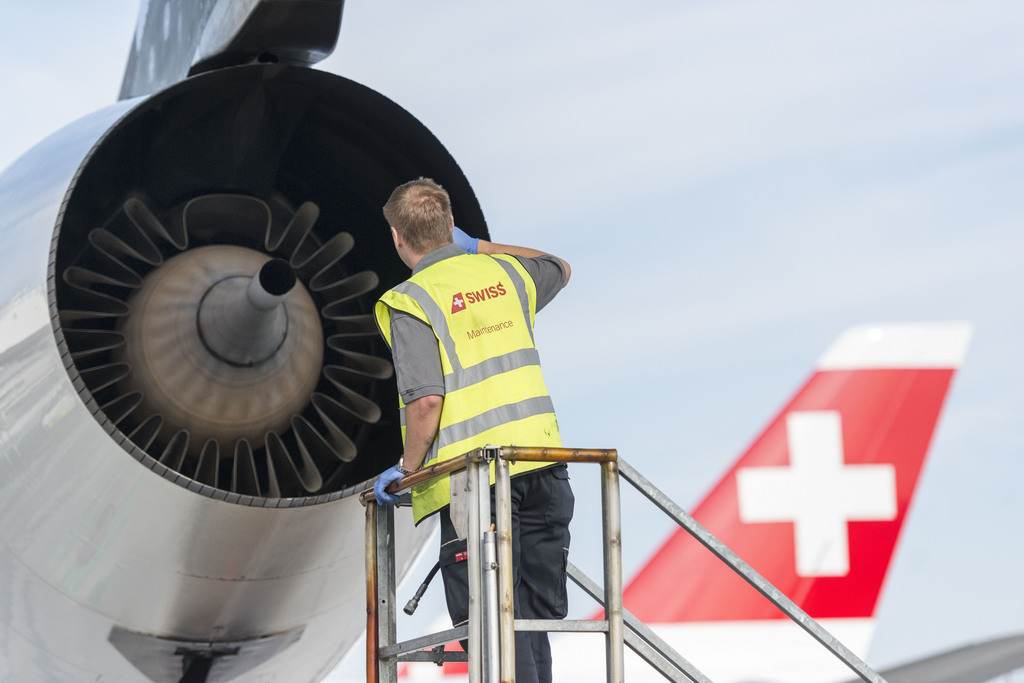 Aerosuisse réclame de meilleures conditions-cadre pour améliorer la compétitivité de l'aviation suisse. 