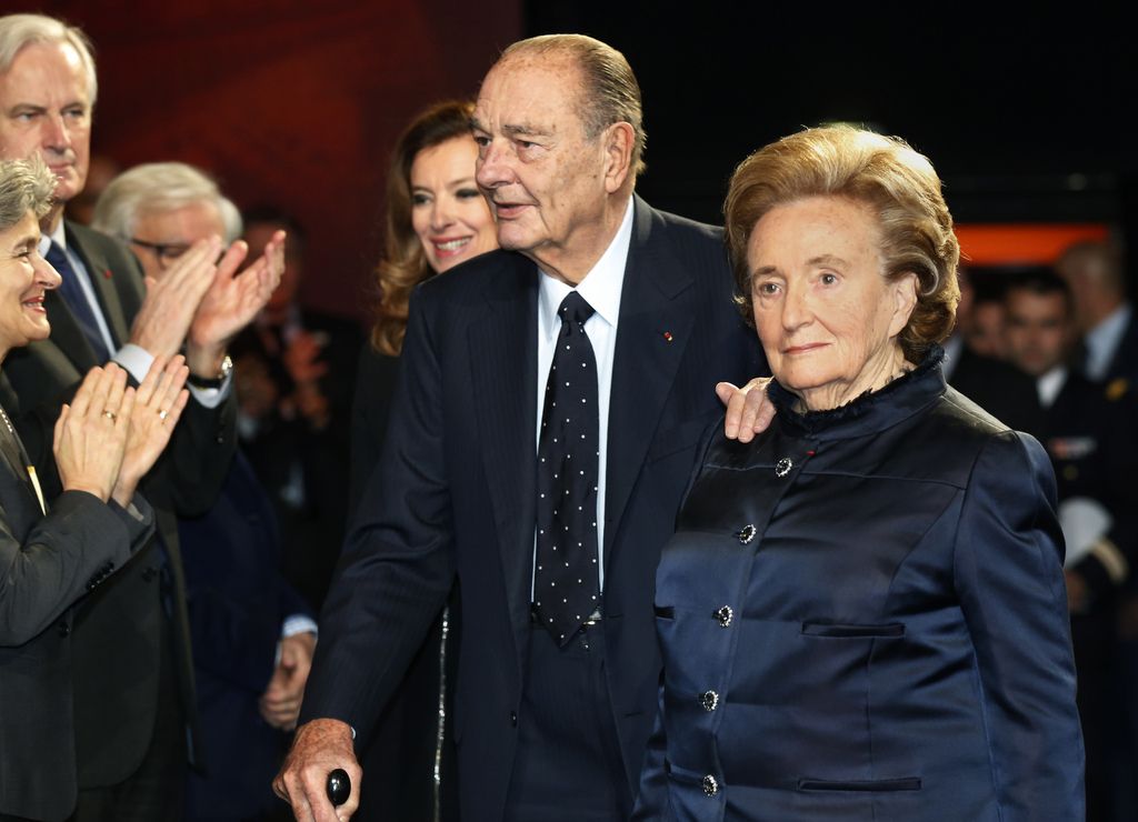 Former French President Jacques Chirac,  and his wife Bernadette Chirac arrive to attend the award ceremony for the "Prix de la Fondation Chirac" in Paris, Thursday Nov. 21, 2013.  (AP Photo/Jacky Naegelen, Pool)