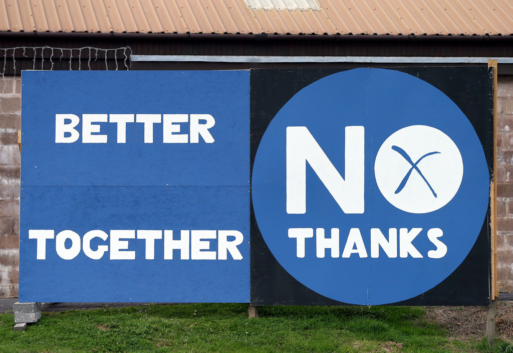 Cinquante-deux pour cent des électeurs écossais se prononceront le 18 septembre contre l'indépendance de l'Ecosse, affirme un sondage YouGov pour le "Times" et le "Sun" rendu public jeudi soir.