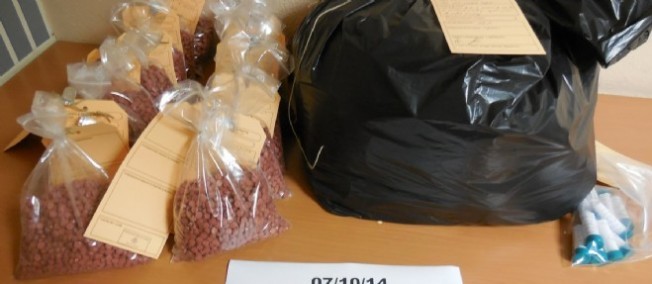 7,8 kilos d'ecstasy ont été découverts dans des boîtes de cornichons.
