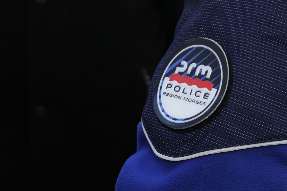 Deux voleurs à l'astuce ont été pincés lundi par la police morgienne alors qu'ils tentaient de gruger une personne âgée dans un immeuble de l'avenue du Moulin. 