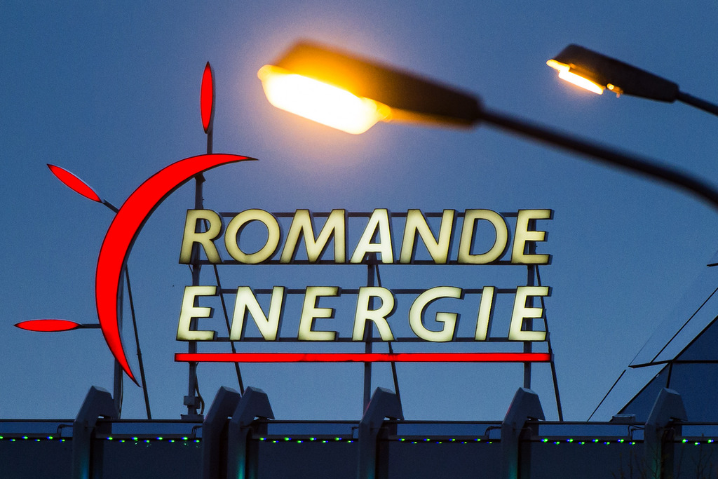 Romande Energie a son bénéfice net reculer de 16% au premier semestre 2014, à 45 millions de francs. Le groupe vaudois d'électricité a réalisé un chiffre d'affaires de 286 millions de francs, stable sur un an.
