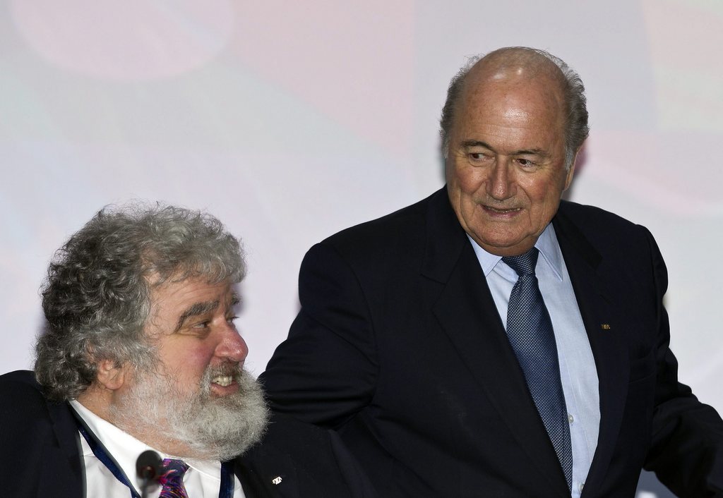 Chuck Blazer, ici en 2011 aux côtés de Sepp Blatter, a quitté le comité exécutif de la FIFA en 2013.