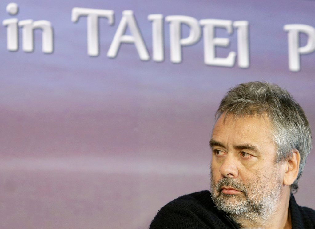 Le réalisateur Luc Besson est visé par deux enquêtes préliminaires, ouvertes par le parquet de Paris. Il est soupçonné d'abus de biens au sein de sa propre société EuropaCorp.