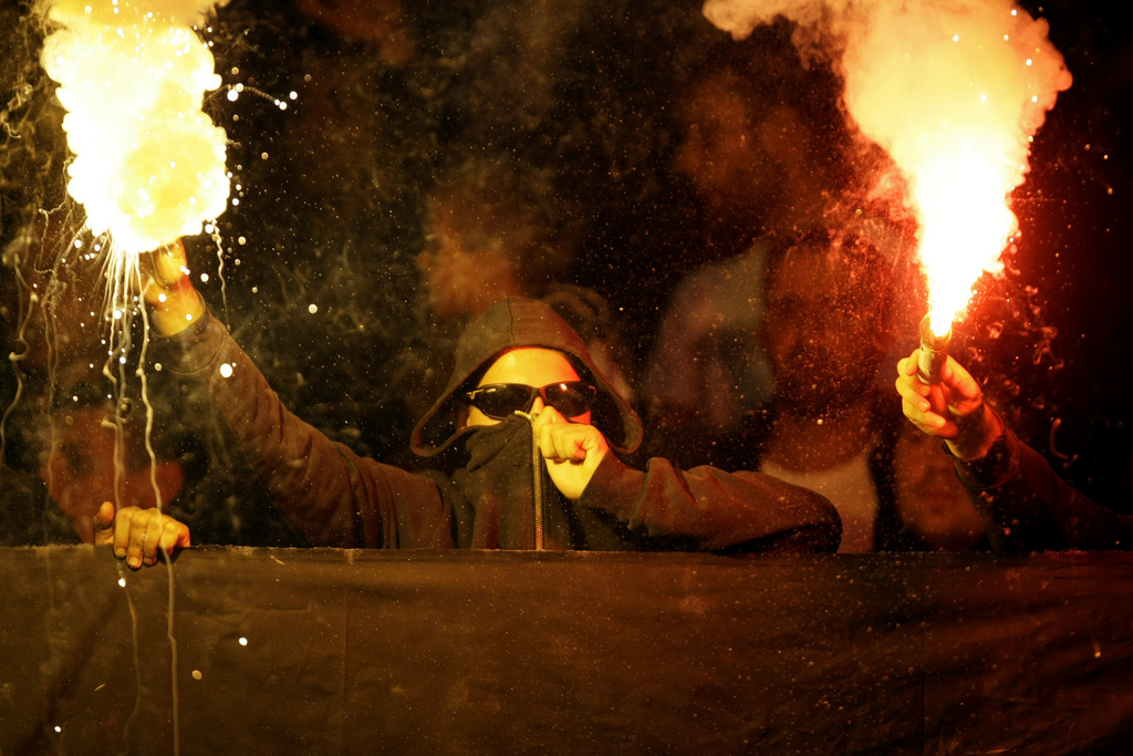 Un supporter serbe du club de l'Etoile Rouge de Belgrade a été poignardé dans des affrontements à Istanbul vendredi soir.