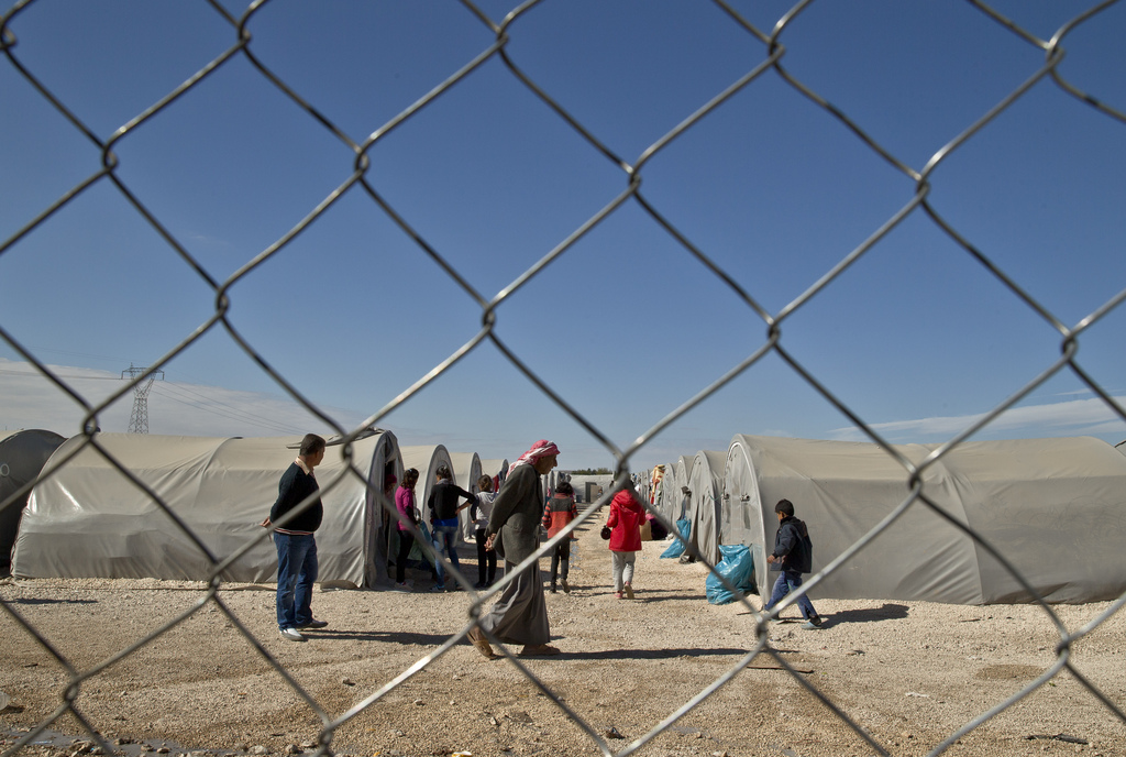 Des réfugiés kurdes syriens de la région de Kobani dans un camp de Suruc, près de la frontière turque.