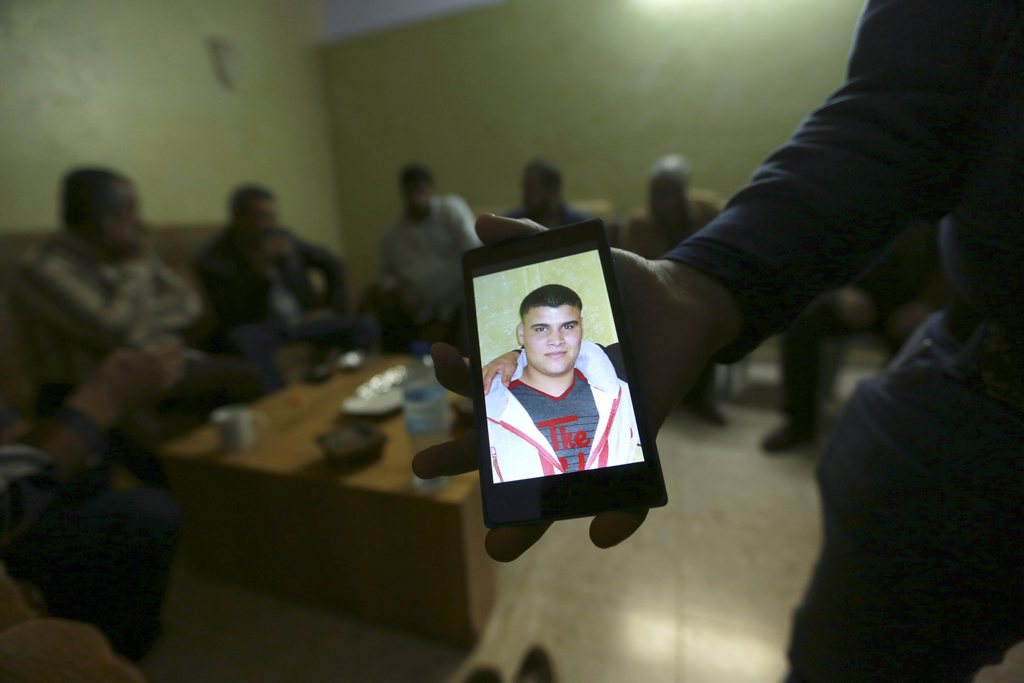 C'est ce jeune homme qui aurait poignardé le soldat israélien qui se trouve entre la vie et la mort.