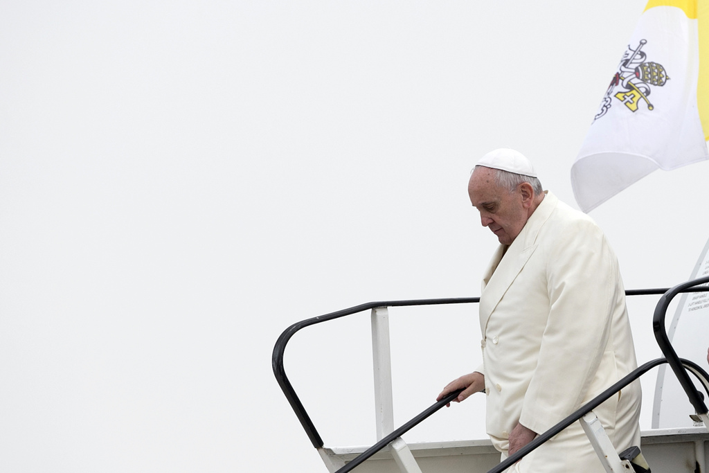Le pape est arrivé mardi matin à l'aéroport de Strasbourg pour une visite éclair.