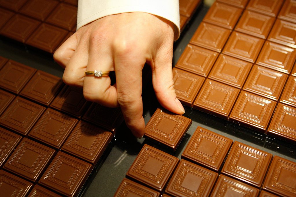 A cause de la très forte consommation de chocolat dans le monde, la denrée pourrait venir à manquer.