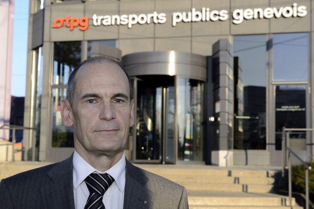 Le nouveau directeur des Transports publics genevois (TPG) Denis Berdoz devra trouver "de nouvelles solutions pour faire mieux avec moins", a indiqué jeudi Luc Barthassat, ministre de tutelle.