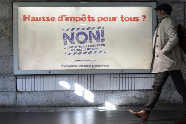 Le camp du non affiche la couleur.