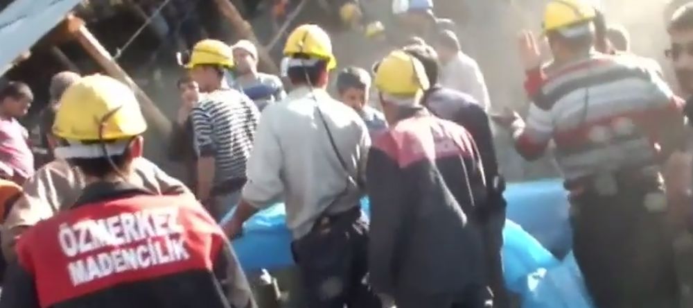 Dix-huit mineurs étaient portés disparus au fond d'une exploitation de charbon du sud de la Turquie, après l'inondation accidentelle d'une galerie dans laquelle ils travaillaient.