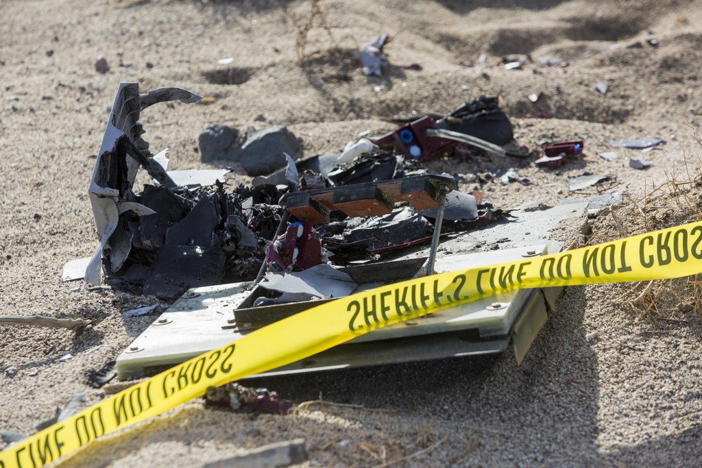 Le pilote du SpaceShipTwo de Virgin Galactic, qui a miraculeusement survécu au crash du vaisseau spatial le mois dernier, est parvenu à se détacher pendant que l'engin se désintégrait. Le copilote, qui n'a pas pu le faire, n'a pas survécu.