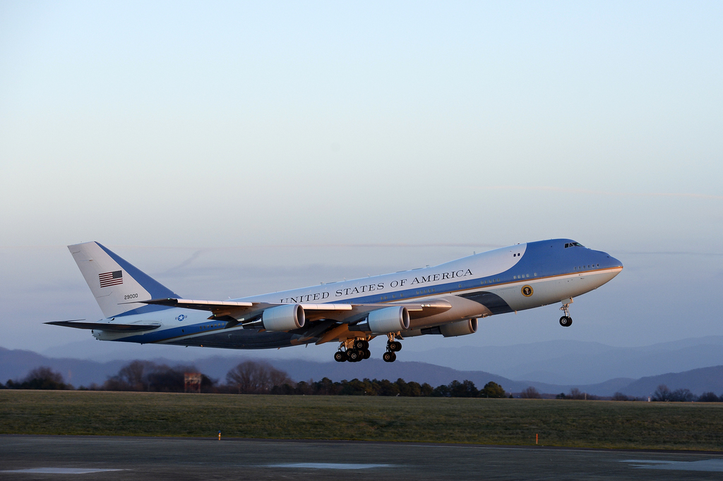 Le président des Etats-Unis continuera de voler sur Boeing.