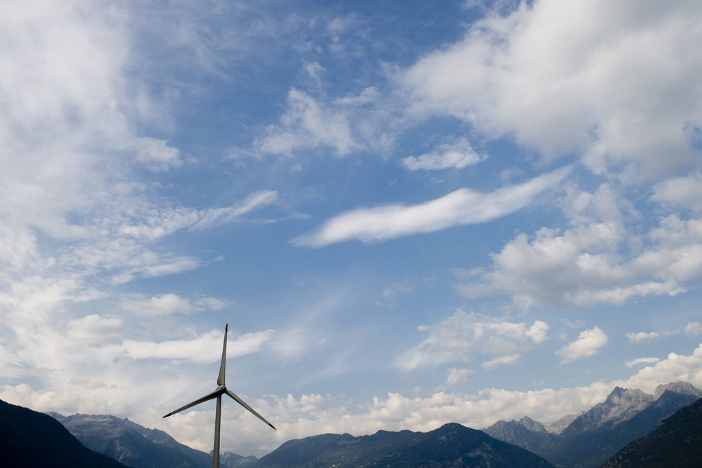 La construction d'éoliennes devrait être prochainement autorisée dans les forêts suisses.