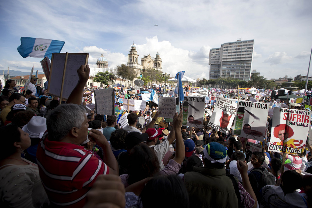 Des milliers de personnes sont descendues dans la rue pour s'indigner contre la corruption au Guatemala. 