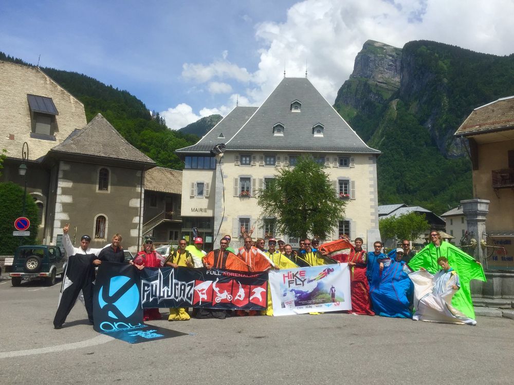 La 1re édition du "Hike and Fly" a réuni près de 30 participants.