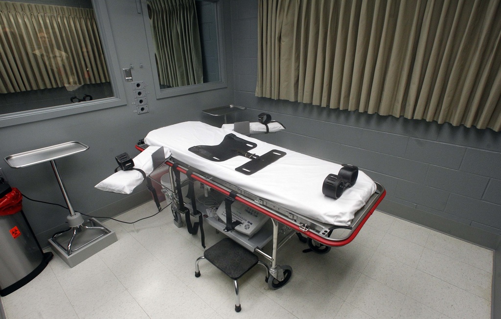 The execution room is shown Friday, Nov. 18, 2011, at the Oregon State Penitentiary, in Salem, Ore. The Oregon Department of Corrections is preparing for its first execution in 14 years as death row inmate Gary Haugen faces lethal injection on Dec. 6. Officials are giving reporters a look Friday at the execution room at the state penitentiary in Salem. Haugen was already serving time for one killing when he was sentenced to death in 2007 for killing another inmate. He has said repeatedly he wants to cut the appeals process. Death penalty opponents still hope to head off the execution. (AP Photo/Rick Bowmer)
