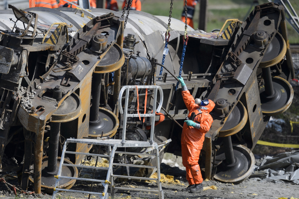 Le convoi avait déraillé à Daillens le 25 avril, sans faire de blessé, mais entraînant une grosse pollution par 25 tonnes d'acide sulfurique, trois tonnes de soude caustique et des quantités marginales d'acide chlorhydrique.