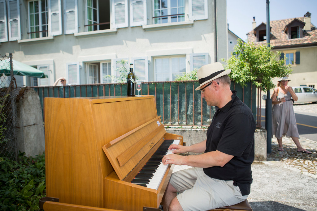 Le concept du piano à disposition du public existe à Nyon mais aussi à Genève et à Paris.