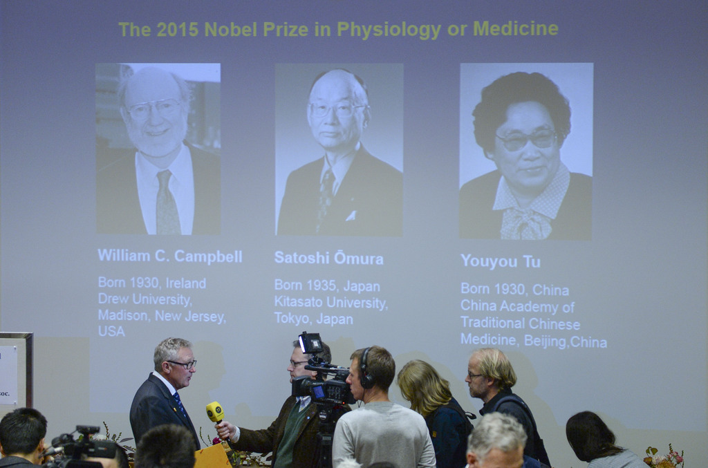 Le prix Nobel de médecine a été décerné à l'Irlandais William Campbell, au Japonais Satoshi Omura et à la Chinoise Youyou Tu.