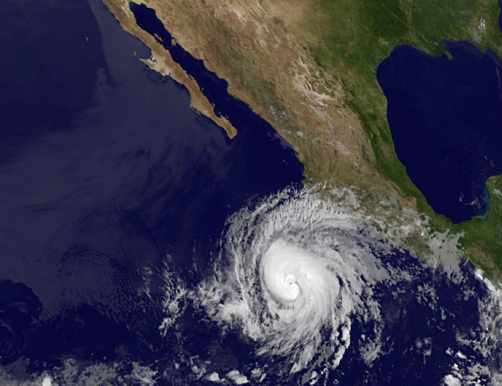 L'oragan "Bud",au large des côtes mexicaines, s'est renforcé pour atteindre la catégorie trois sur l'échelle Saffir-Simpson qui en comporte cinq, a indiqué jeudi soir le Centre national des ouragans américain (NHC). Il est le premier ouragan de la saison dans l'est du Pacifique.