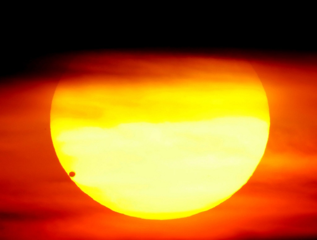Les 5 et 6 juin prochains, Vénus passera entre la Terre et le Soleil. Ce phénomène s'était produit en 2004 pour la dernière fois. Et il ne se reproduira plus durant 105 ans.