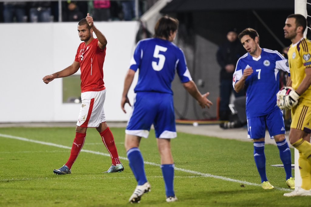 Eren Derdiyok célèbre son but face à St-Marin, le septième de la rencontre pour la Suisse.