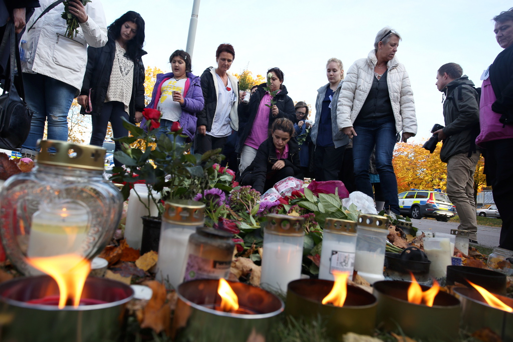 L'émotion était vive lors des funérailles de l'une des victimes du tueur.