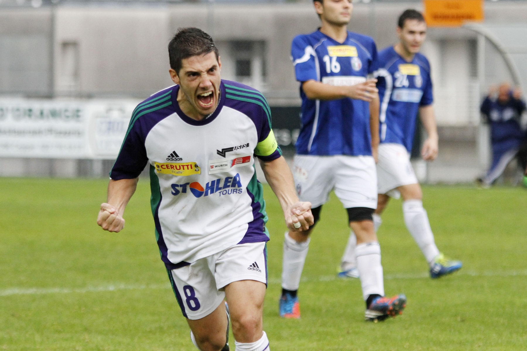 Coppet, Dimanche 29 Septembre 2013.
#8 ALBII Fabio.
Football, 1er ligue, Terre-Sainte VS FC Lucerne. Rojalets.
(Sam Fromhold)