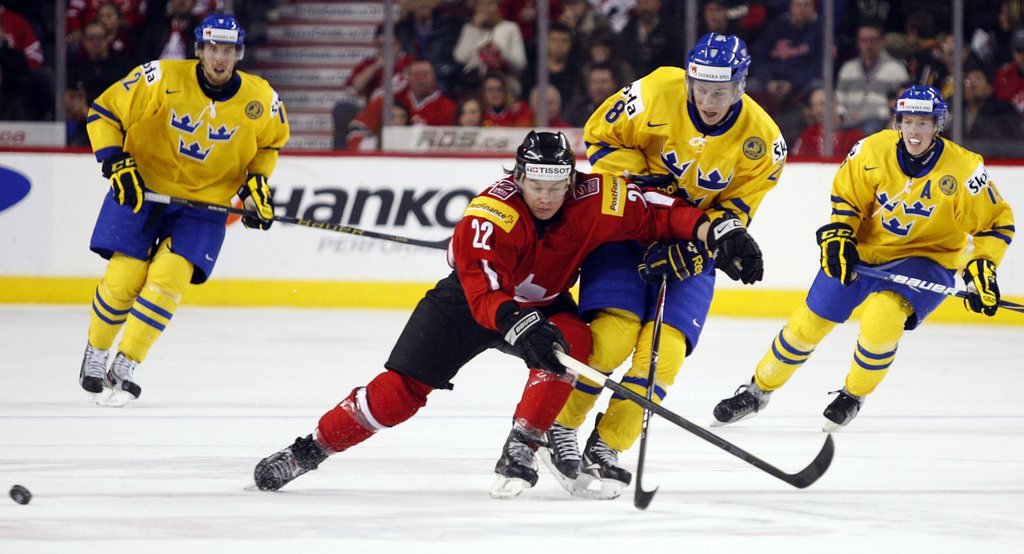 L'attaquant international suisse rejoint officiellement l'armada à croix blanche de NHL.