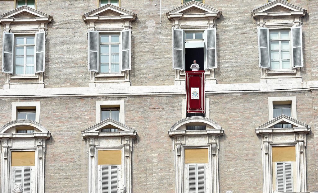 Il se passe des choses pas très catholiques derrière les murs du Vatican.