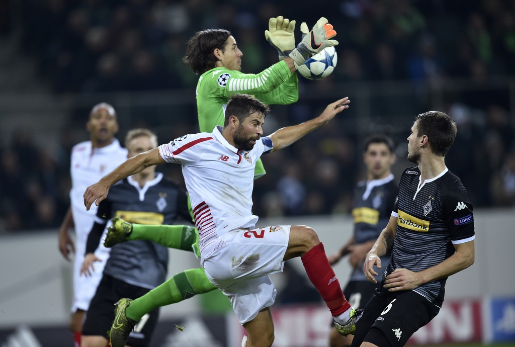Le gardien international suisse Yann Sommer (en vert) et ses coéquipiers ont pris un point à Hoffenheim lors d'un match historique.