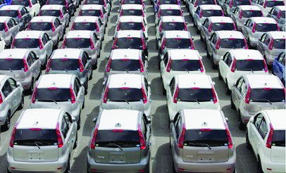 epa00823345 (FILE) Picture dated 19 September 2006 of Nissan cars lining up at the Oppama Wharf, southwest of Tokyo. The Finance Ministry announced Thursday that Japan's trade surplus jumped 95.5 percent in August from a year earlier for the first increase in three months mainly due to strong auto export to the United States.  EPA/FRANCK ROBICHON JAPAN TRADE SURPLUS