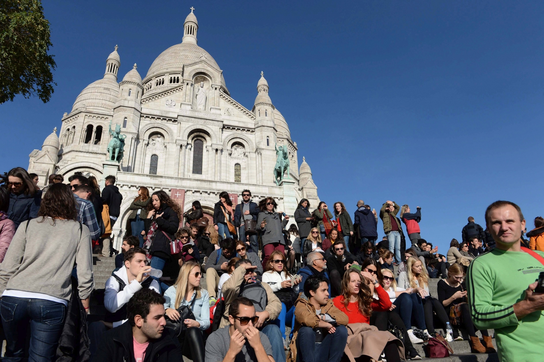 ©PHOTOPQR/OUEST FRANCE/T BREGARDIS - PARIS 15/11/2015  ; Au surlendemain des attentats parisien...Butte Montmartre, le sacré coeur ..Paris, France, nov 15th 2015 atmosphere in the streets of Paris after paris attacks (KEYSTONE/MAXPPP/Thomas BREGARDIS ) SUITE DES ATTENTATS DE PARIS