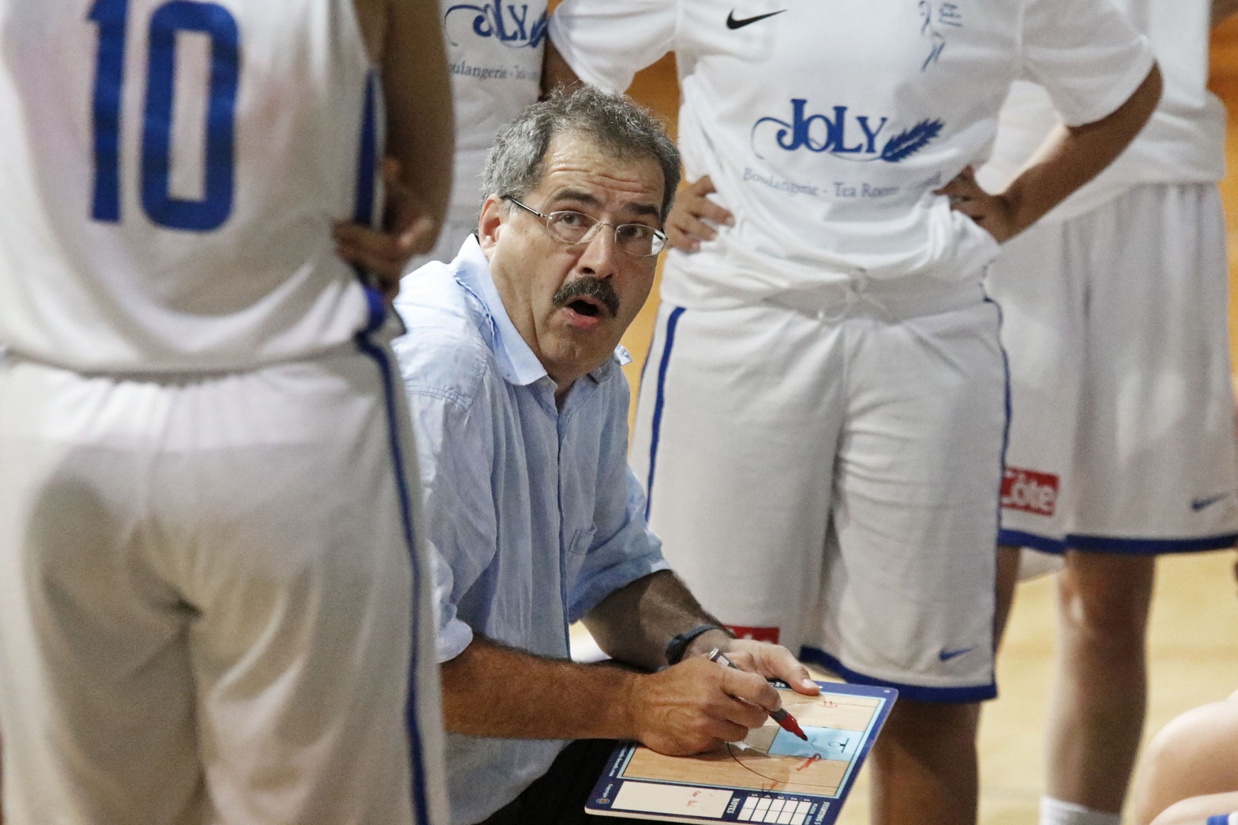 Nyon, Rocher, Samedi 7 novembre 2015, Basketball, LNB, Nyon Basket Féminin vs Meyrin, Coach de Nyon Voide Michel, Photos Céline Reuille