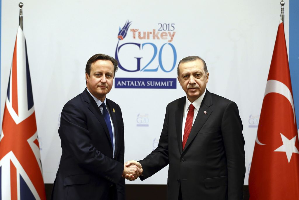 Le président turc Recep Tayyip Erdogan et le premier ministre britannique David Cameron au sommet du G20 à Antalya.