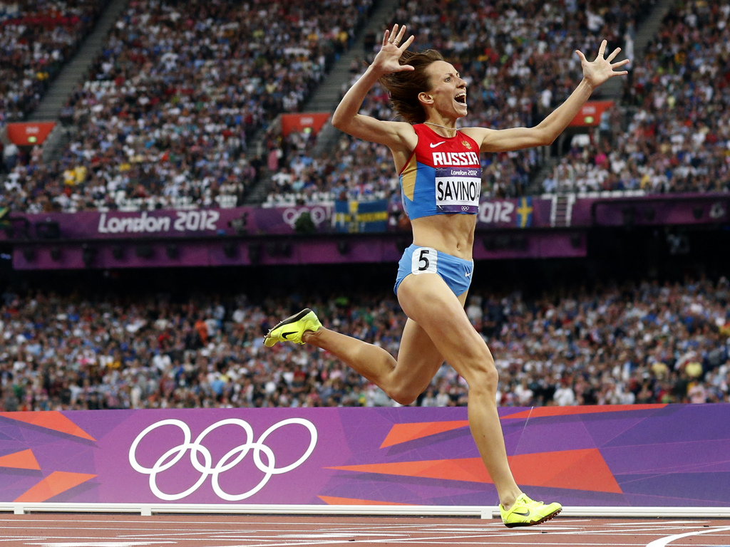 Mariya Savinova coupe la ligne du 800 mètres à Londres pour gagner l'or. Une médaille qu'elle devra rendre, elle sera peut-être suspendue à vie.