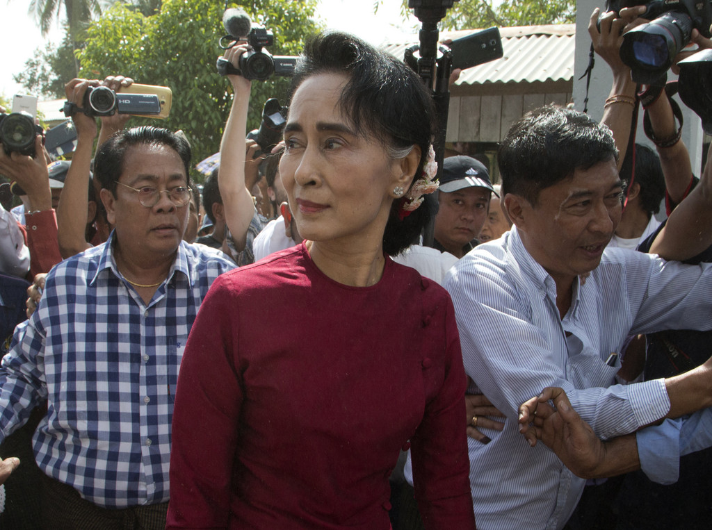 Malgré la victoire d'Aung San Suu Kyi, l'armée reste très puissante en Birmanie.