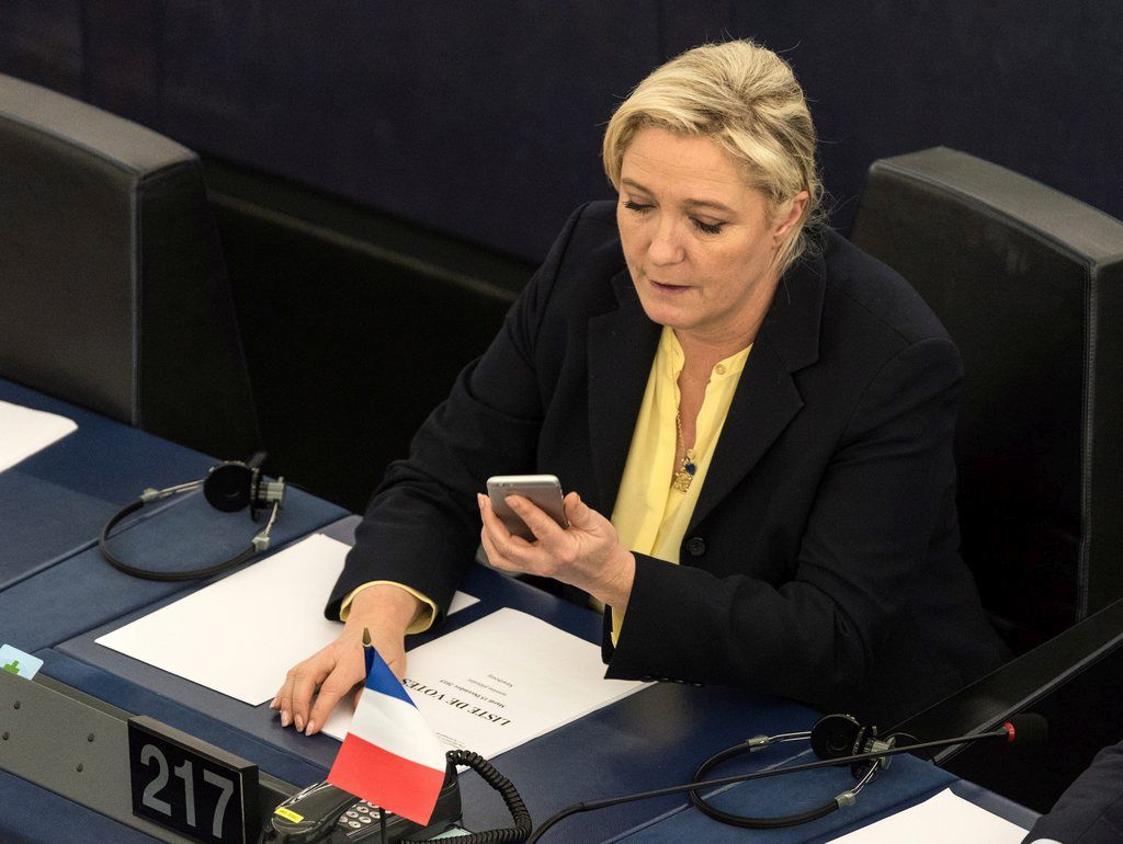 Marine Le Pen a dérapé sur Twitter. 