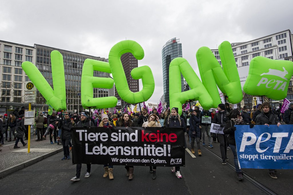 Des milliers de personnes ont participé une manifestation ce samedi à Berlin. Elle avait pour slogan "Nous en avons marre".